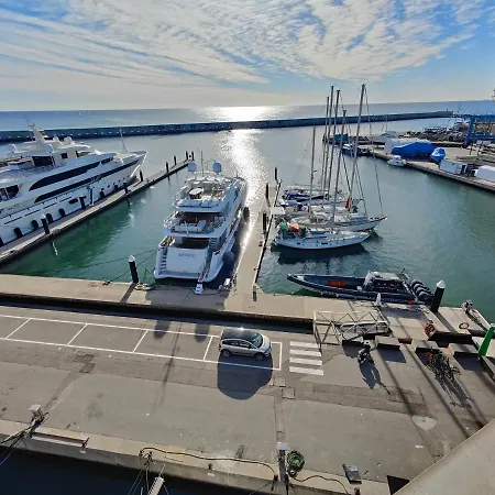 Hotel en barco Voyager
