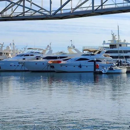 Hotel en barco Voyager *